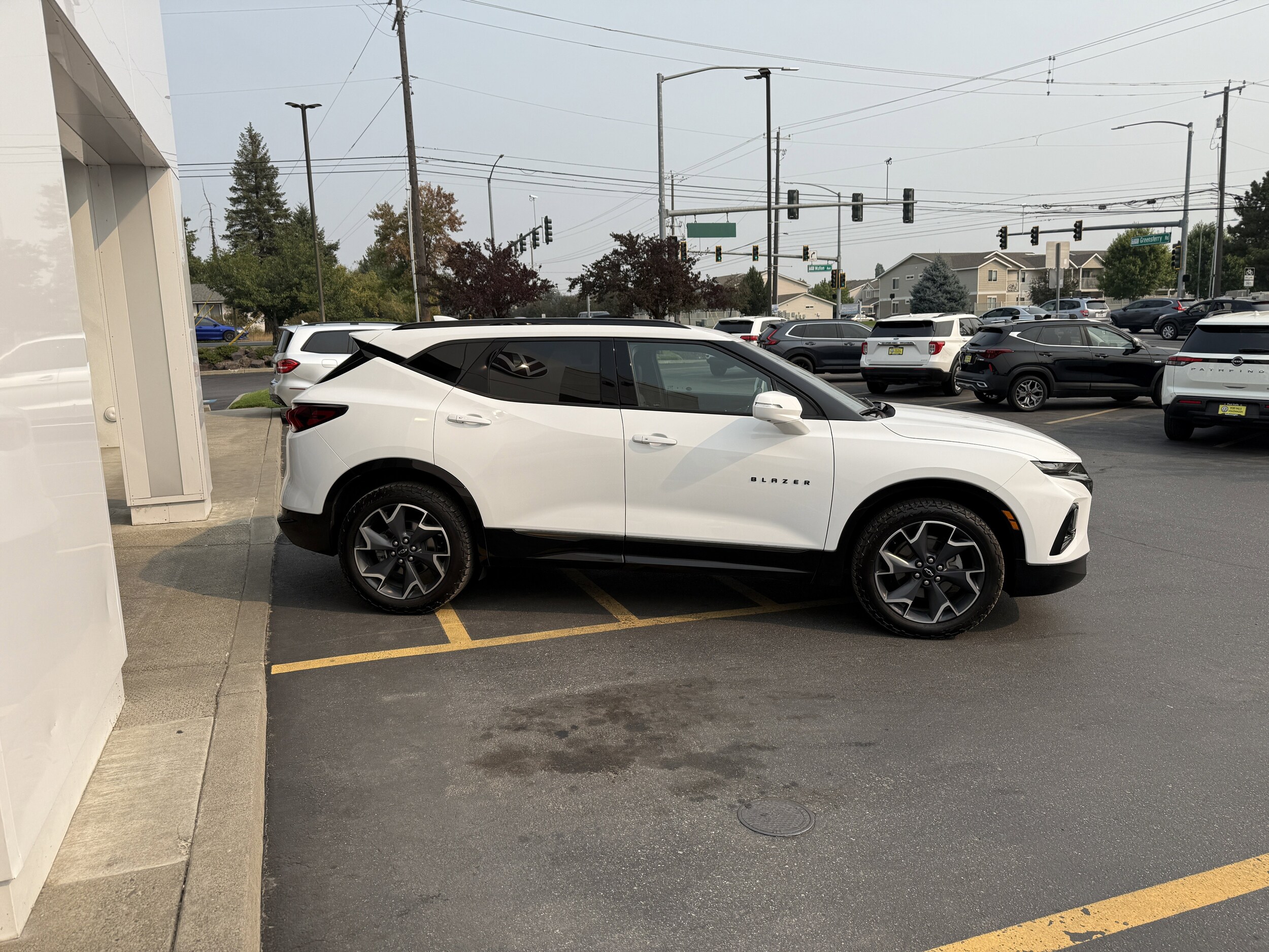 2019 Chevrolet Blazer RS photo 2