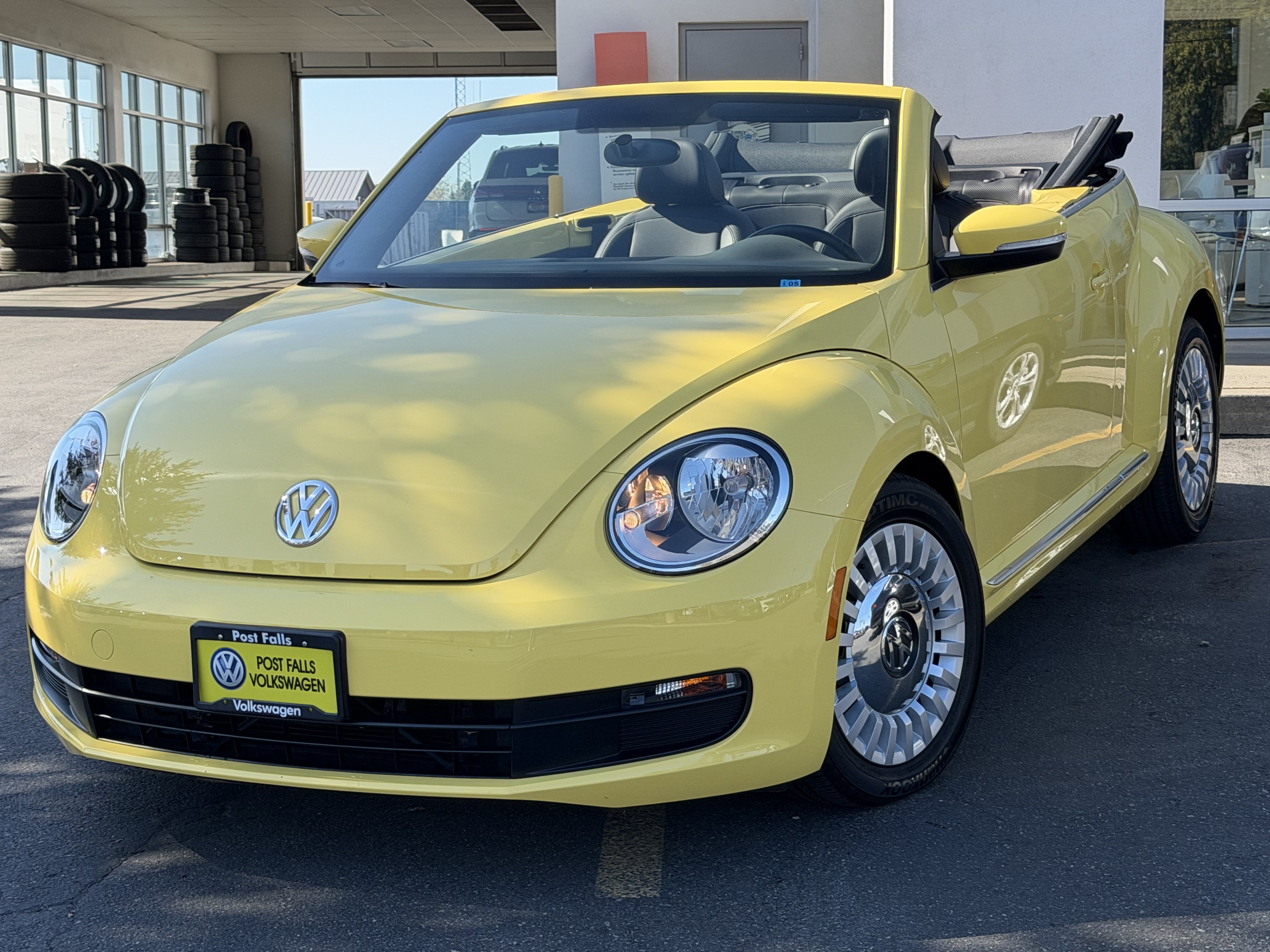 Used 2014 Volkswagen Beetle 1.8T w/PZEV Convertible
