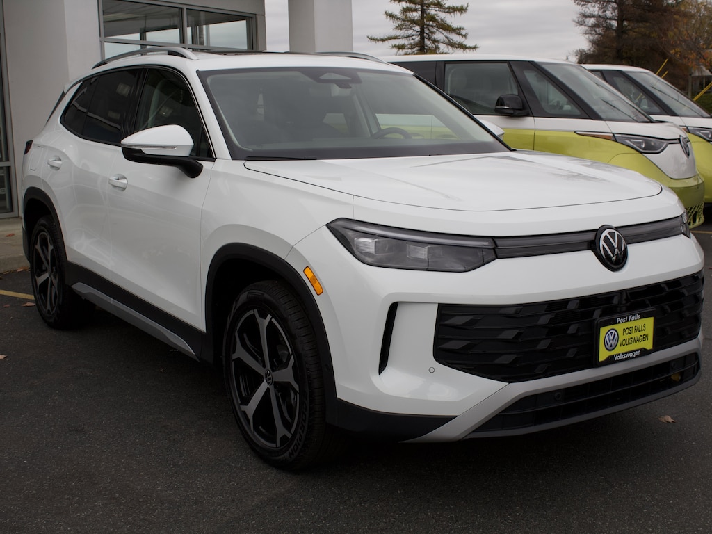 New 2026 Volkswagen Tiguan SE 2.0T SE 4MOTION