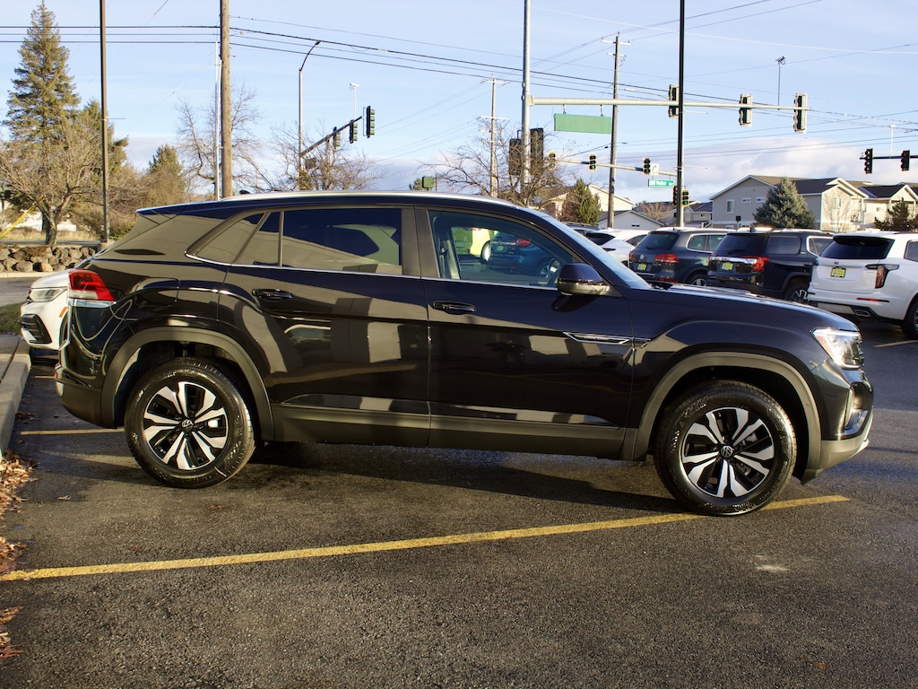 New 2026 Volkswagen Atlas Cross Sport 2.0T SE SUV