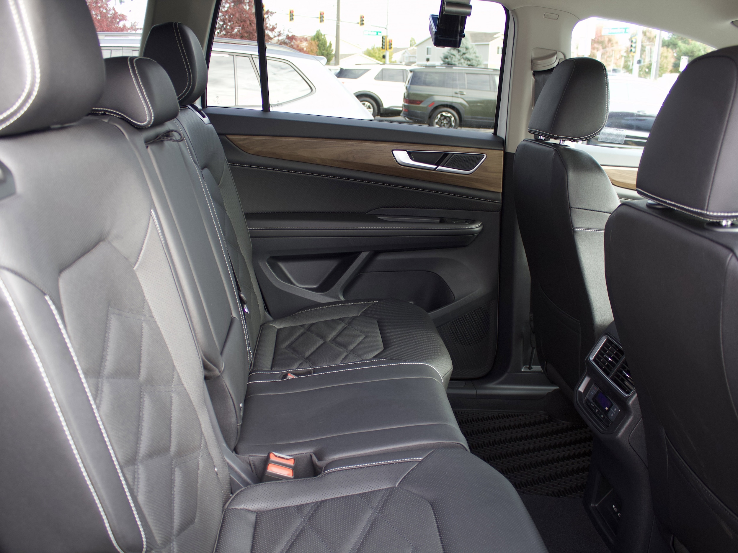 2026 Volkswagen Atlas SE - Photo 33