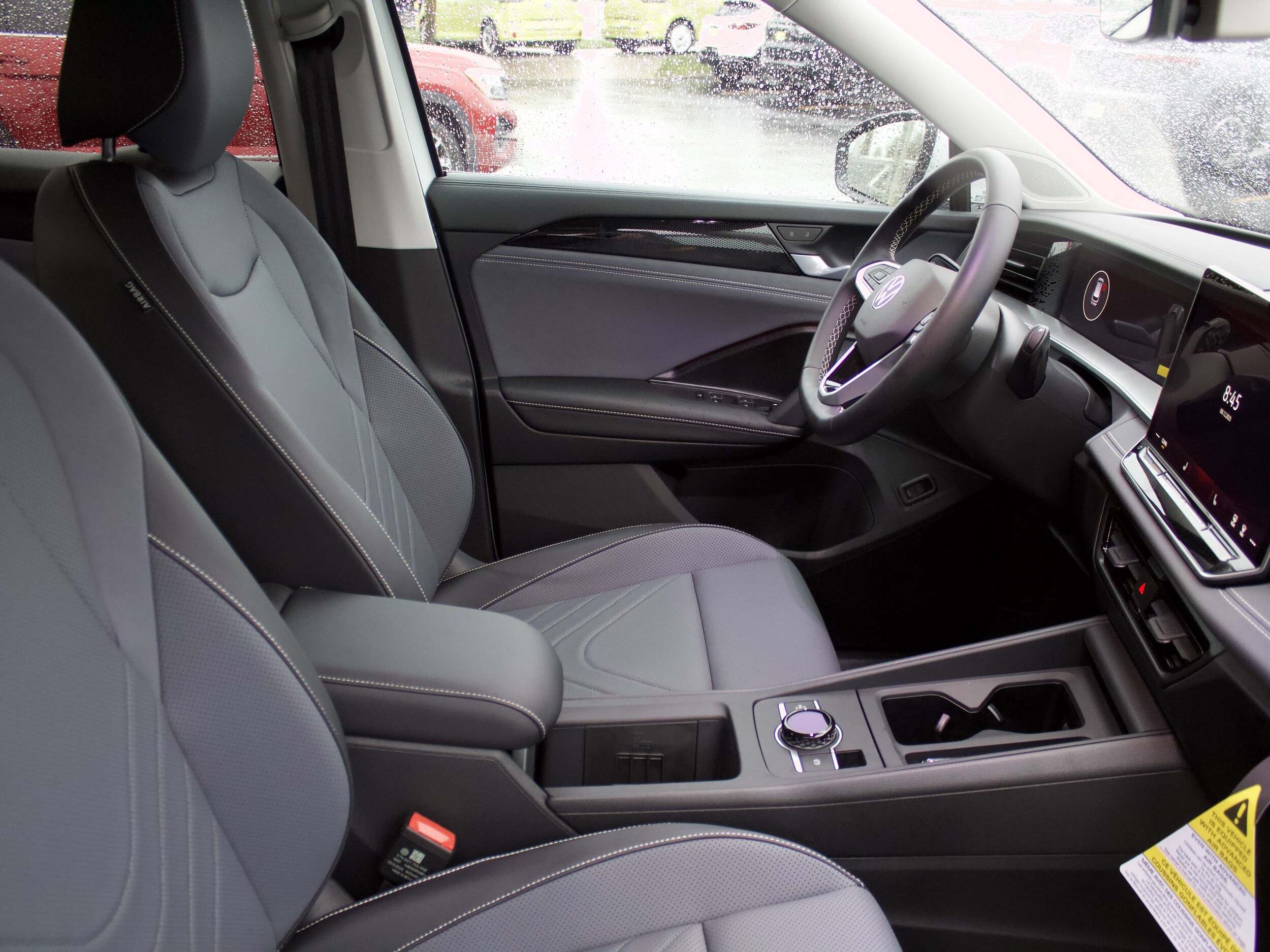 2026 Volkswagen Tiguan SE - Photo 36