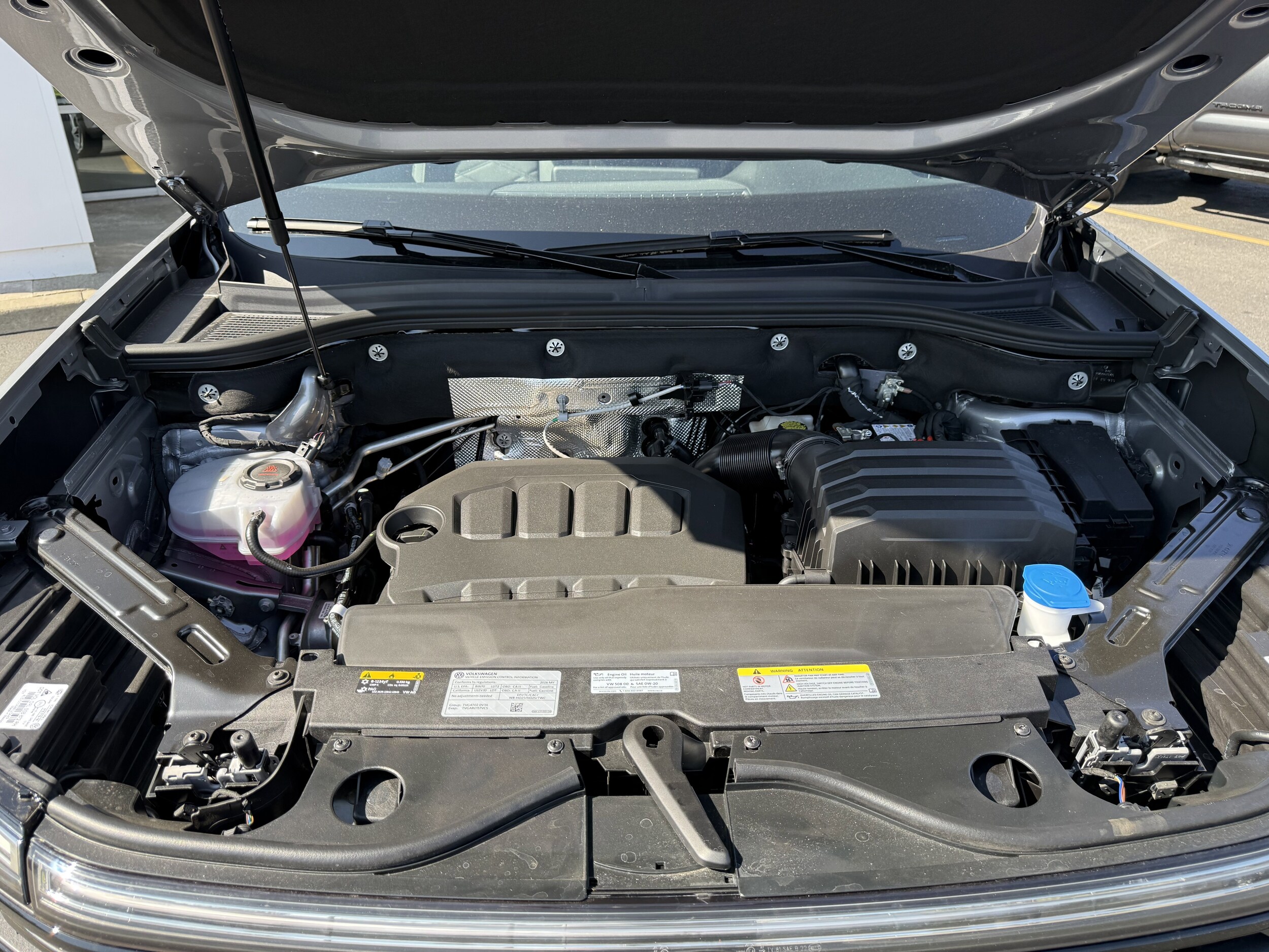 2026 Volkswagen Atlas Cross Sport SE w/Tech - Photo 36