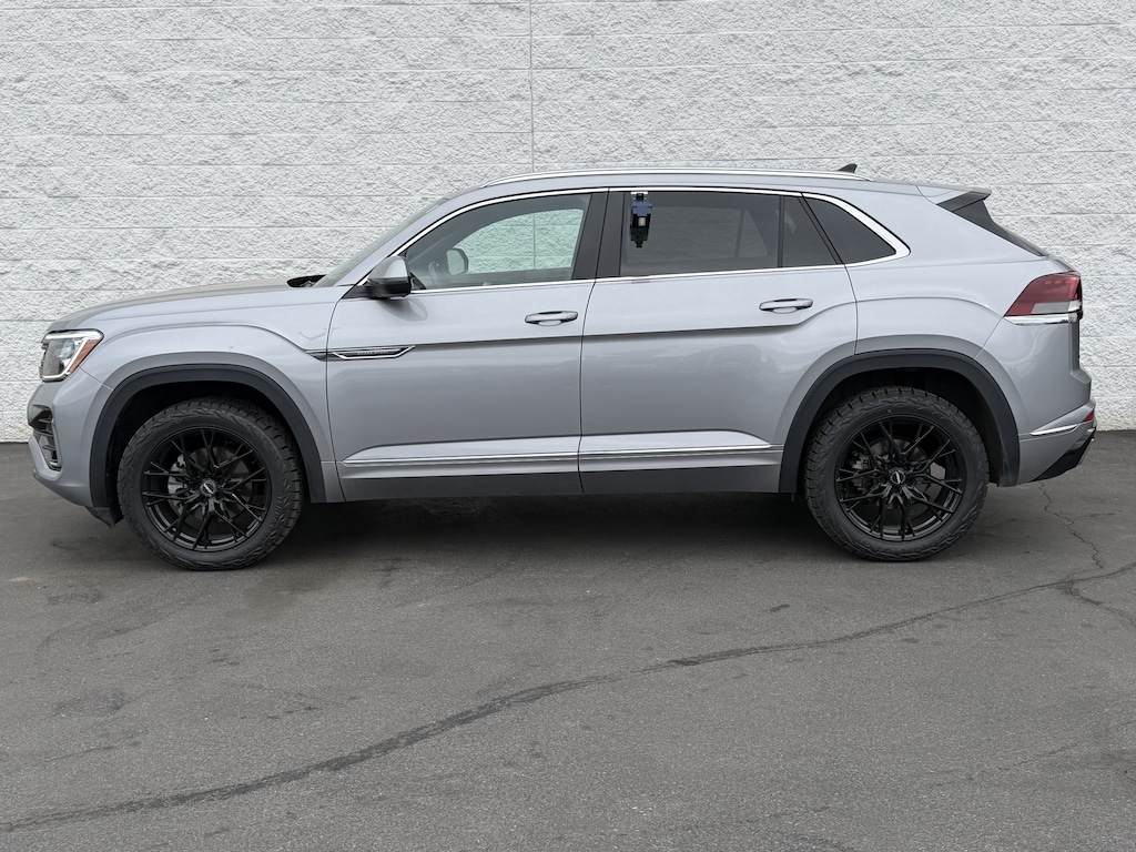 Used 2024 Volkswagen Atlas Cross Sport 2.0T SEL R-Line SUV