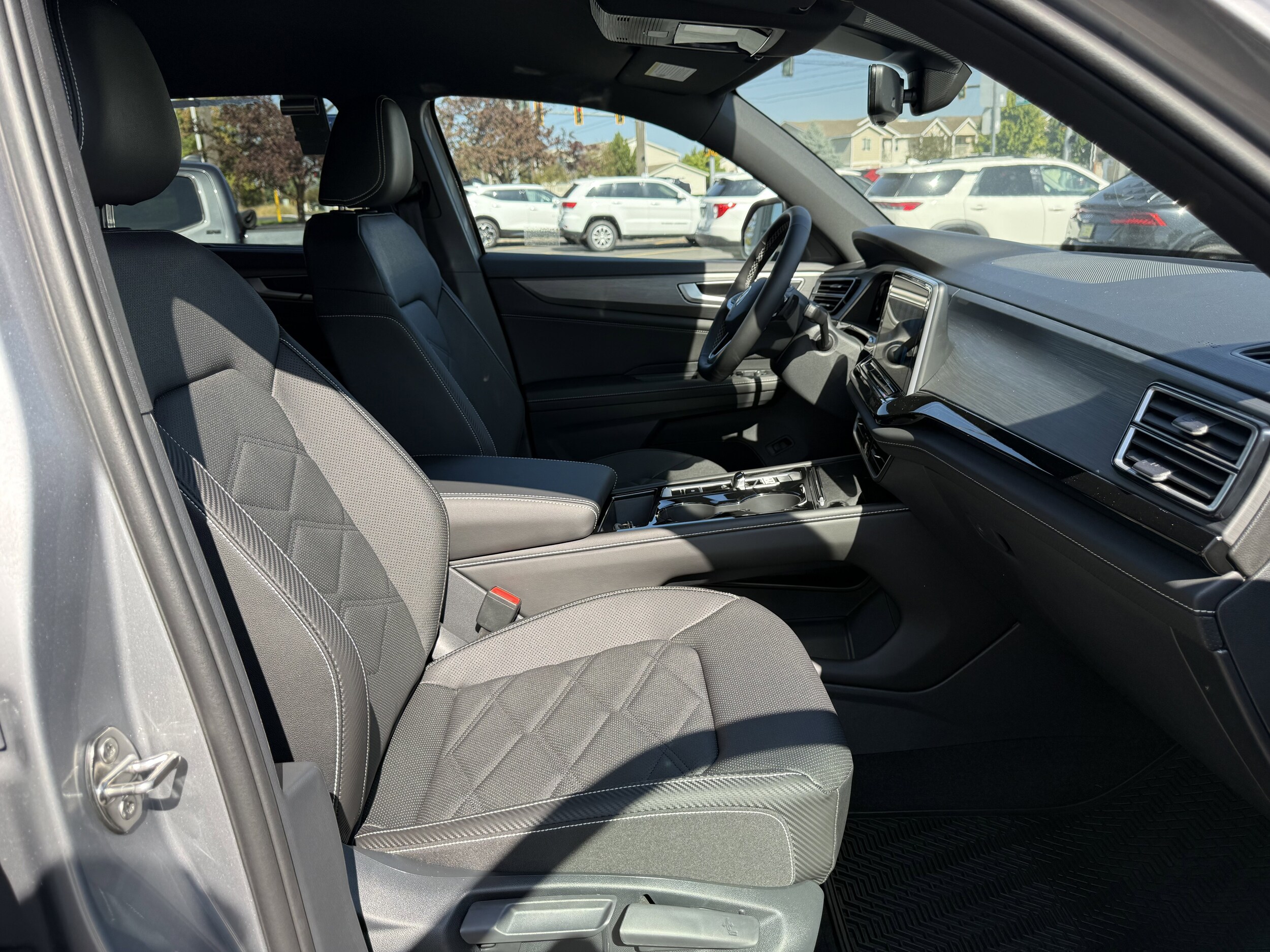 2026 Volkswagen Atlas Cross Sport SE w/Tech - Photo 30