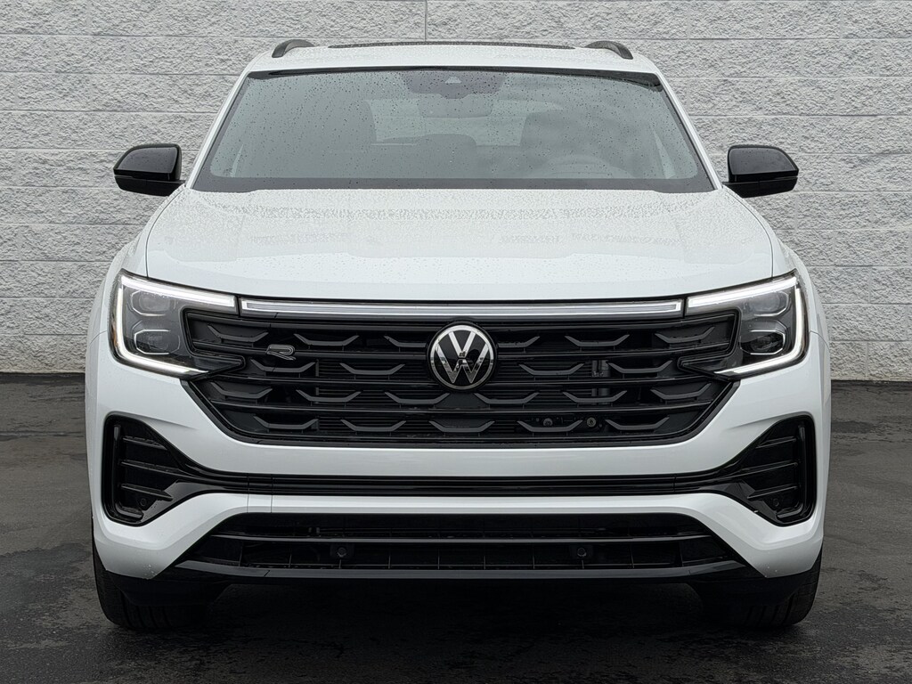 New 2026 Volkswagen Atlas Cross Sport SEL R-Line Black SUV