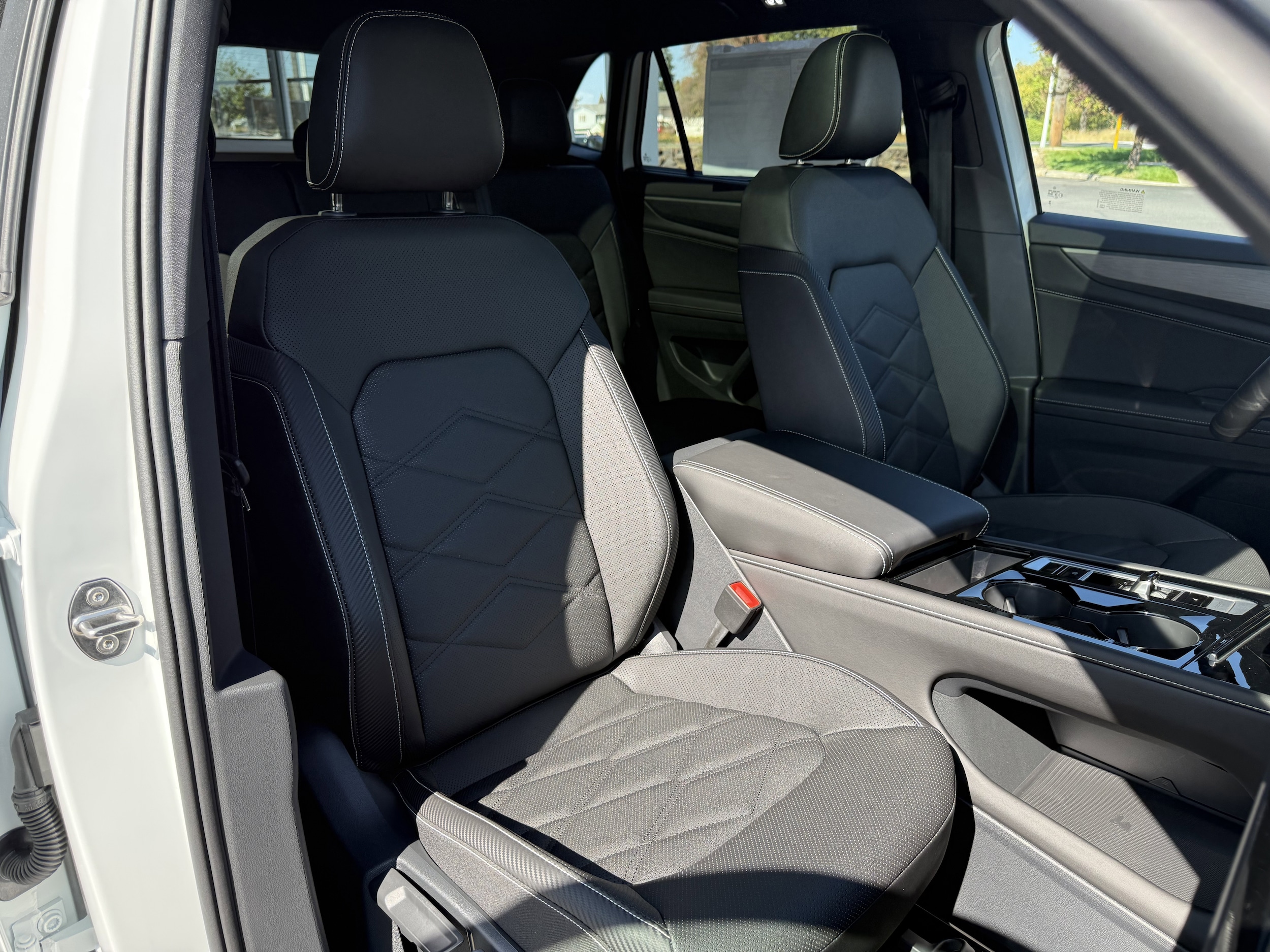 2026 Volkswagen Atlas Cross Sport SE w/Tech - Photo 34