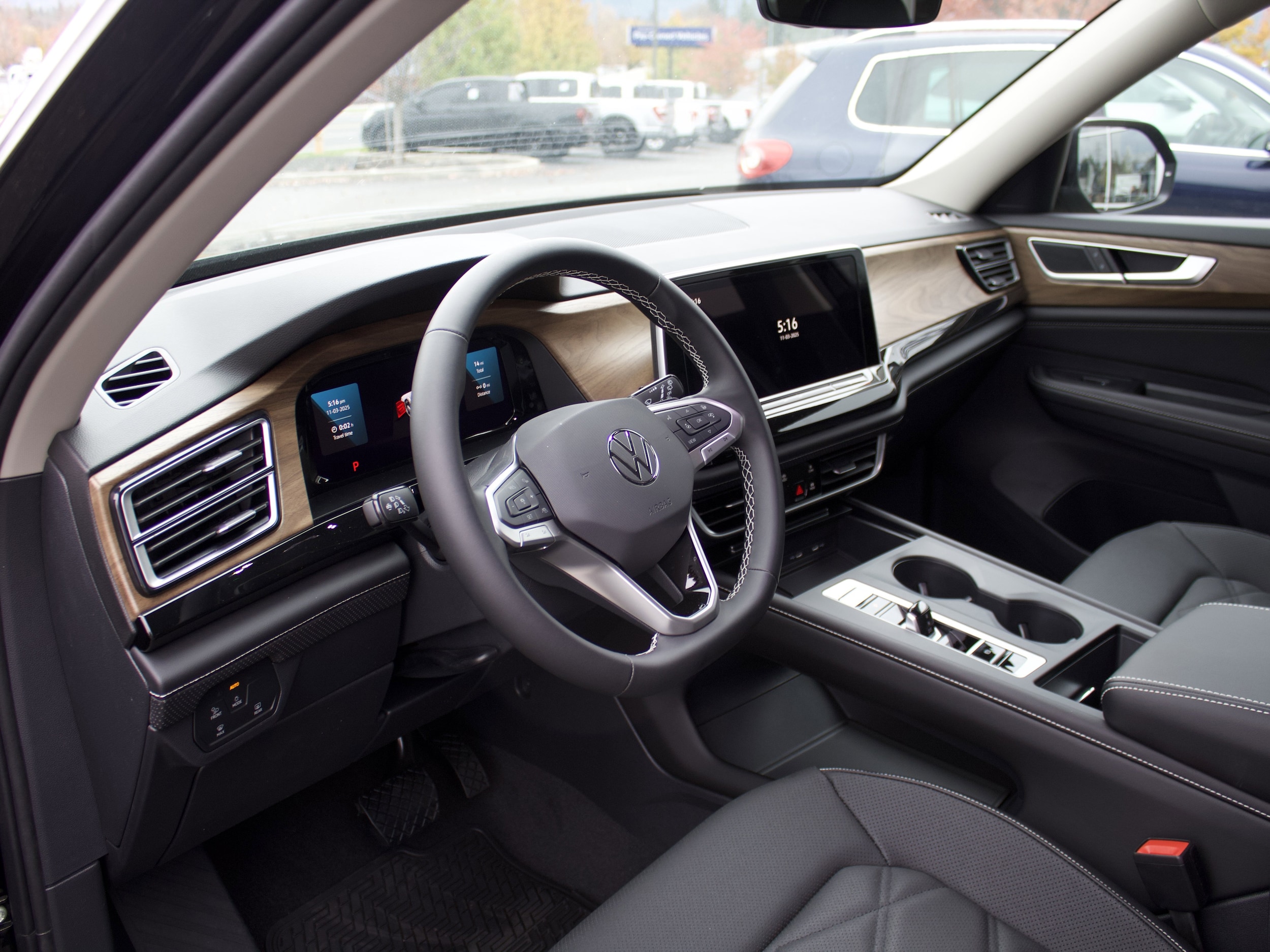 2026 Volkswagen Atlas SE - Photo 10