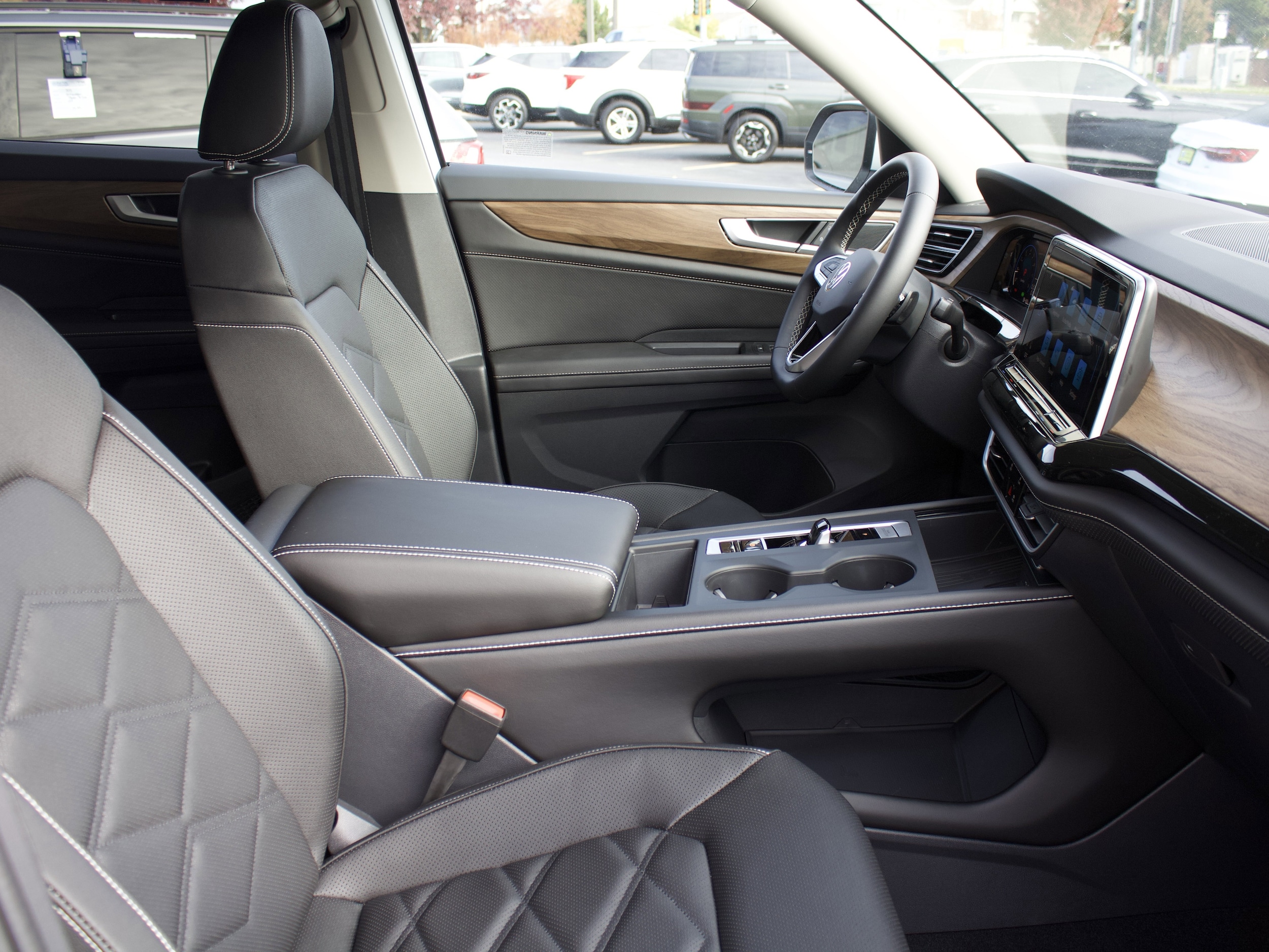 2026 Volkswagen Atlas SE - Photo 37