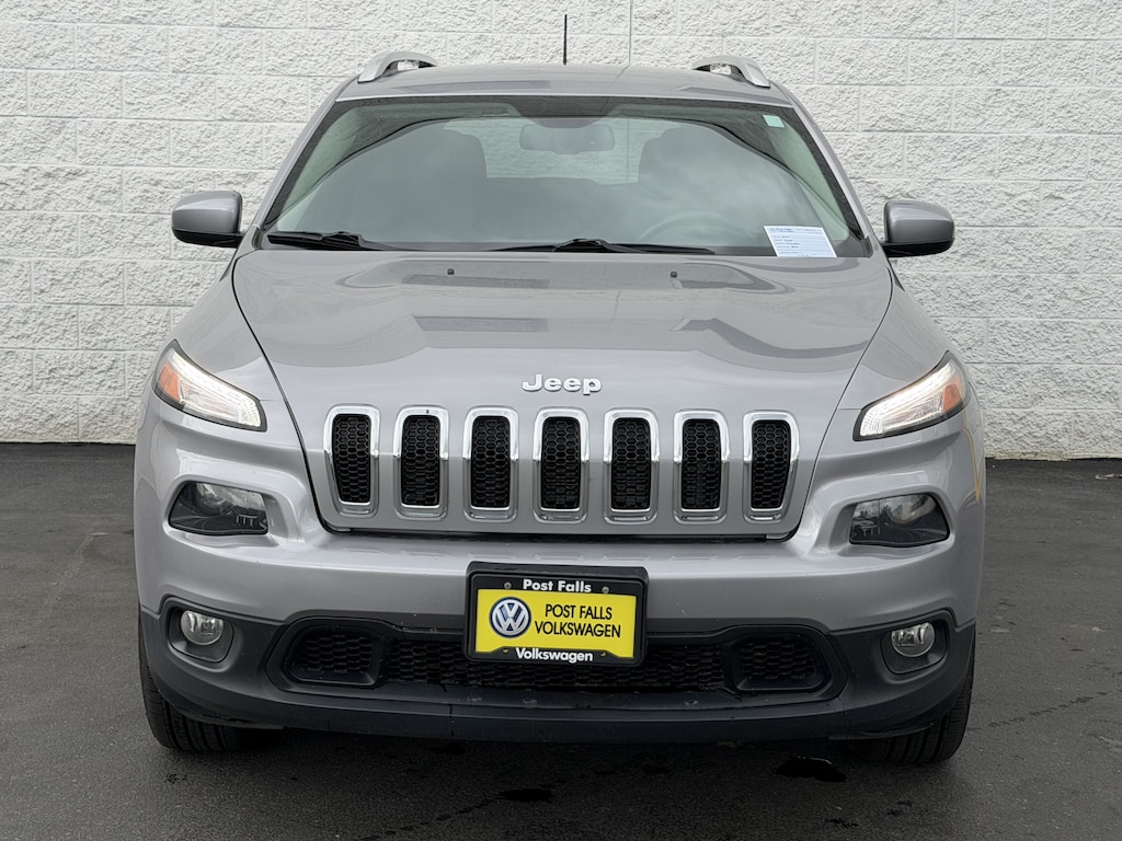 Used 2017 Jeep Cherokee Latitude 4x4 SUV