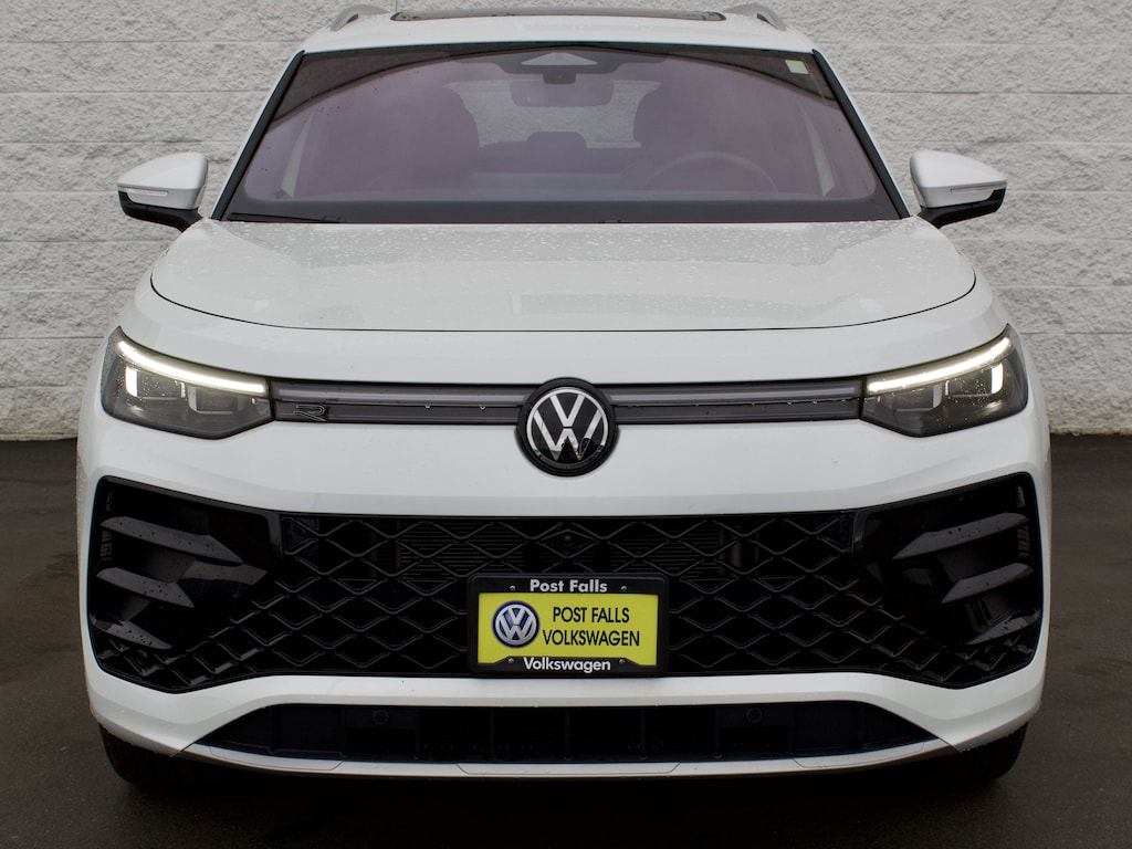 Used 2025 Volkswagen Tiguan 2.0T SEL R-Line SUV