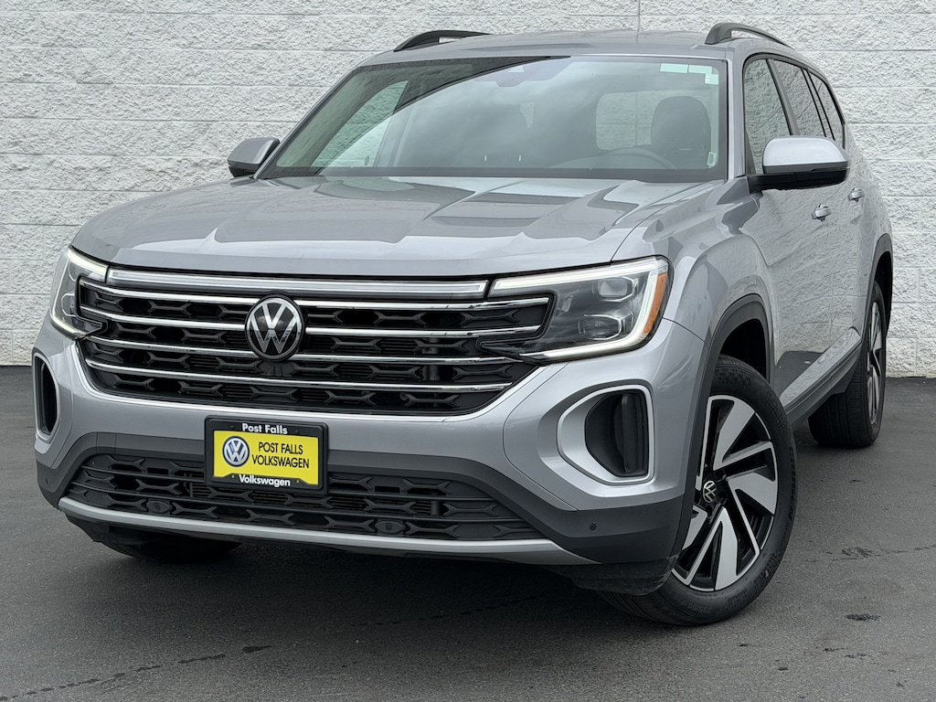 Used 2025 Volkswagen Atlas 2.0T SE w/Technology SUV