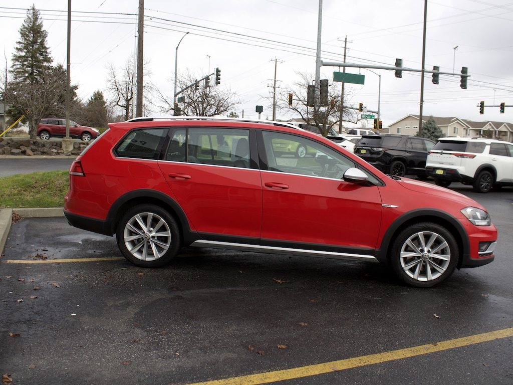Used 2019 Volkswagen Golf Alltrack TSI Wagon