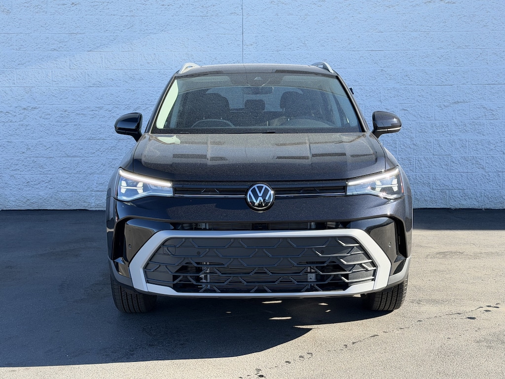 New 2026 Volkswagen Taos 1.5T SE SUV