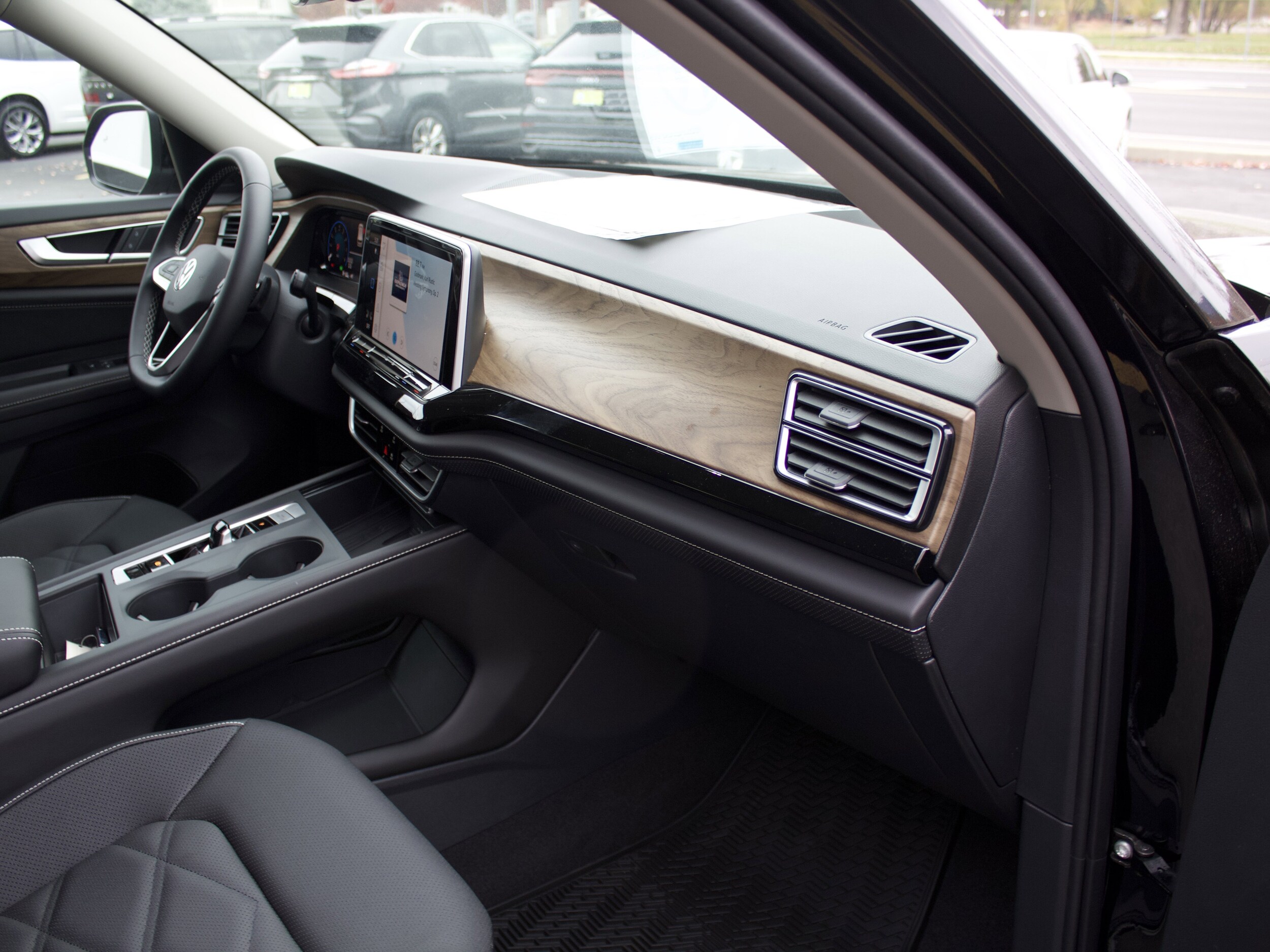 2026 Volkswagen Atlas SE - Photo 35