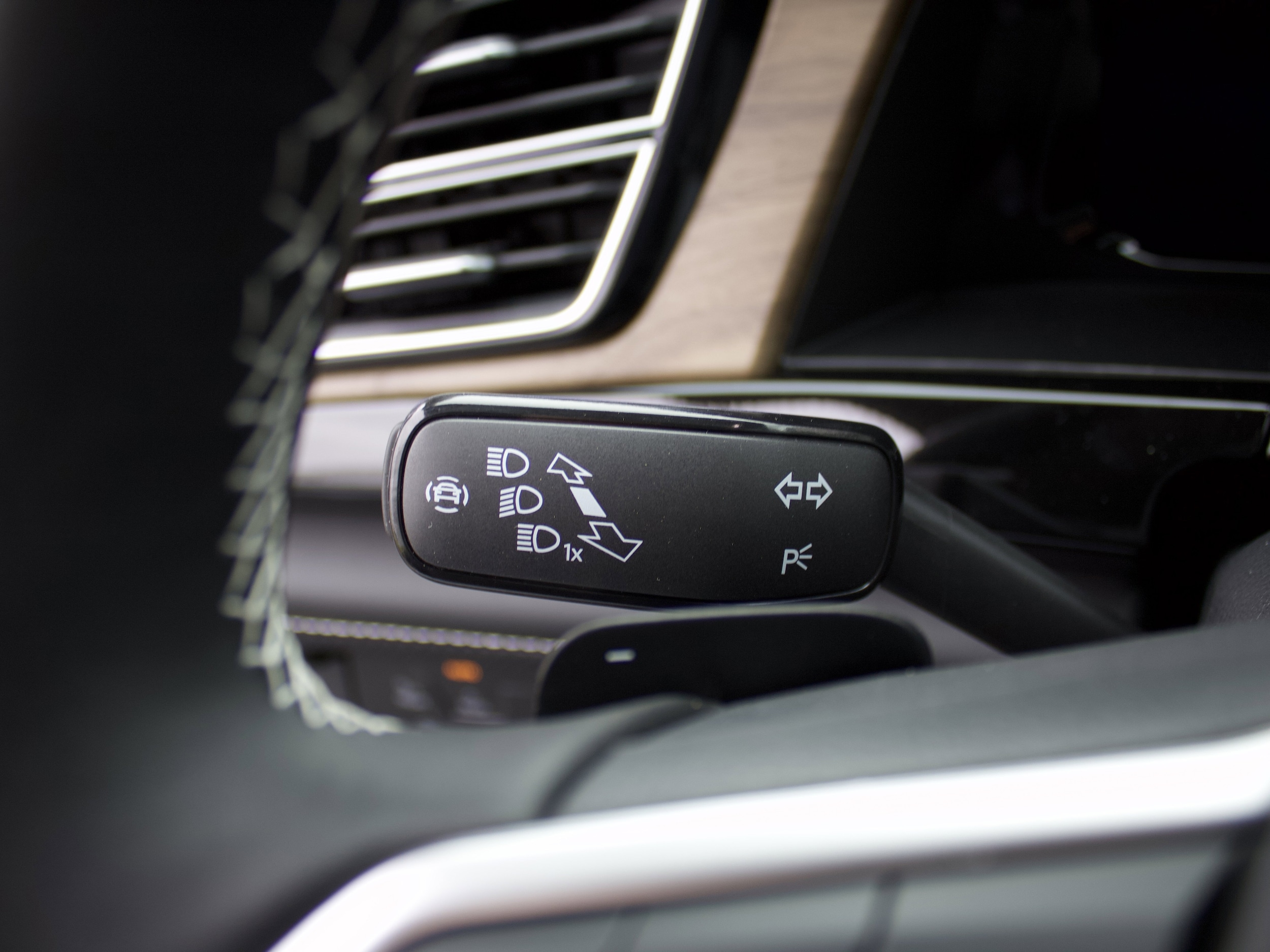 2026 Volkswagen Atlas SE - Photo 18