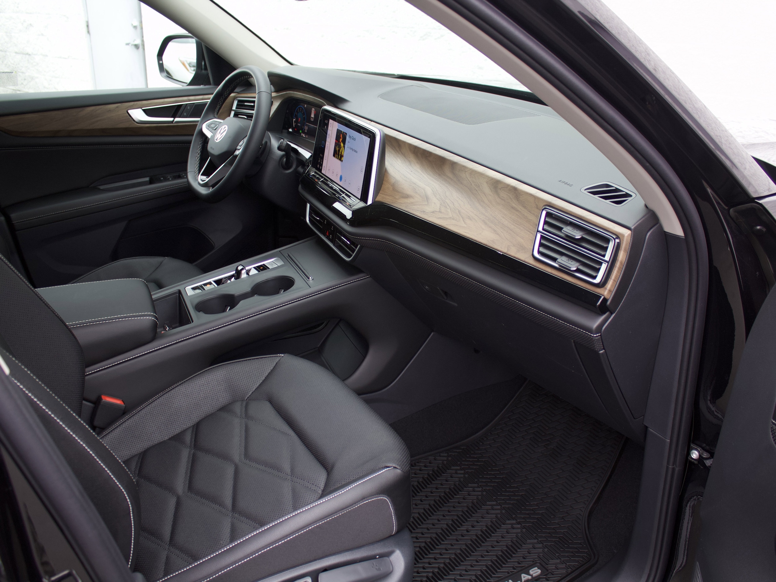 2026 Volkswagen Atlas SE - Photo 35