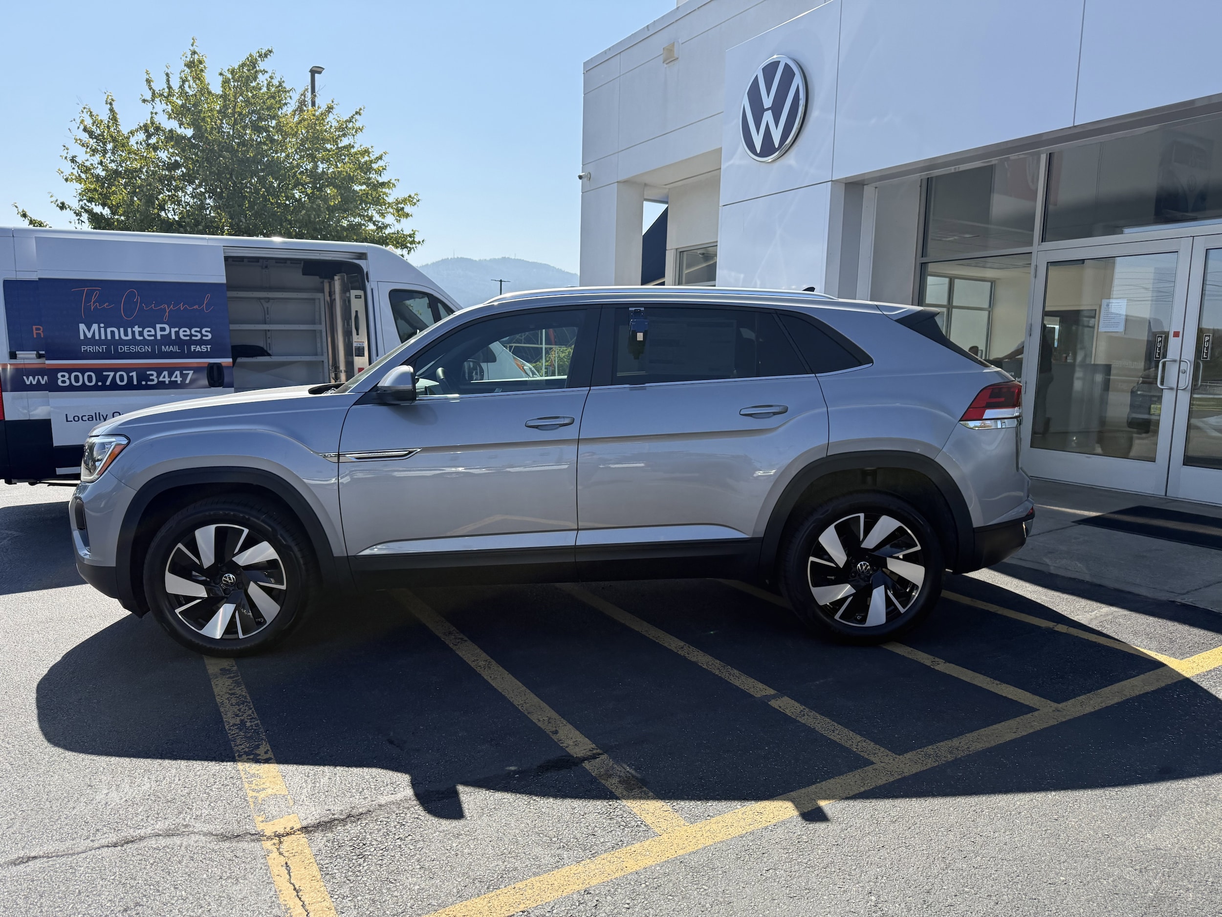 2026 Volkswagen Atlas Cross Sport SE w/Tech - Photo 6
