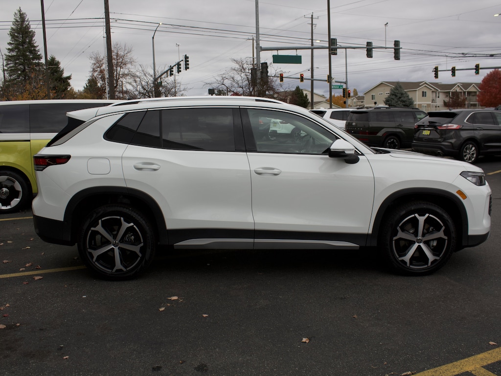 New 2026 Volkswagen Tiguan SE 2.0T SE 4MOTION