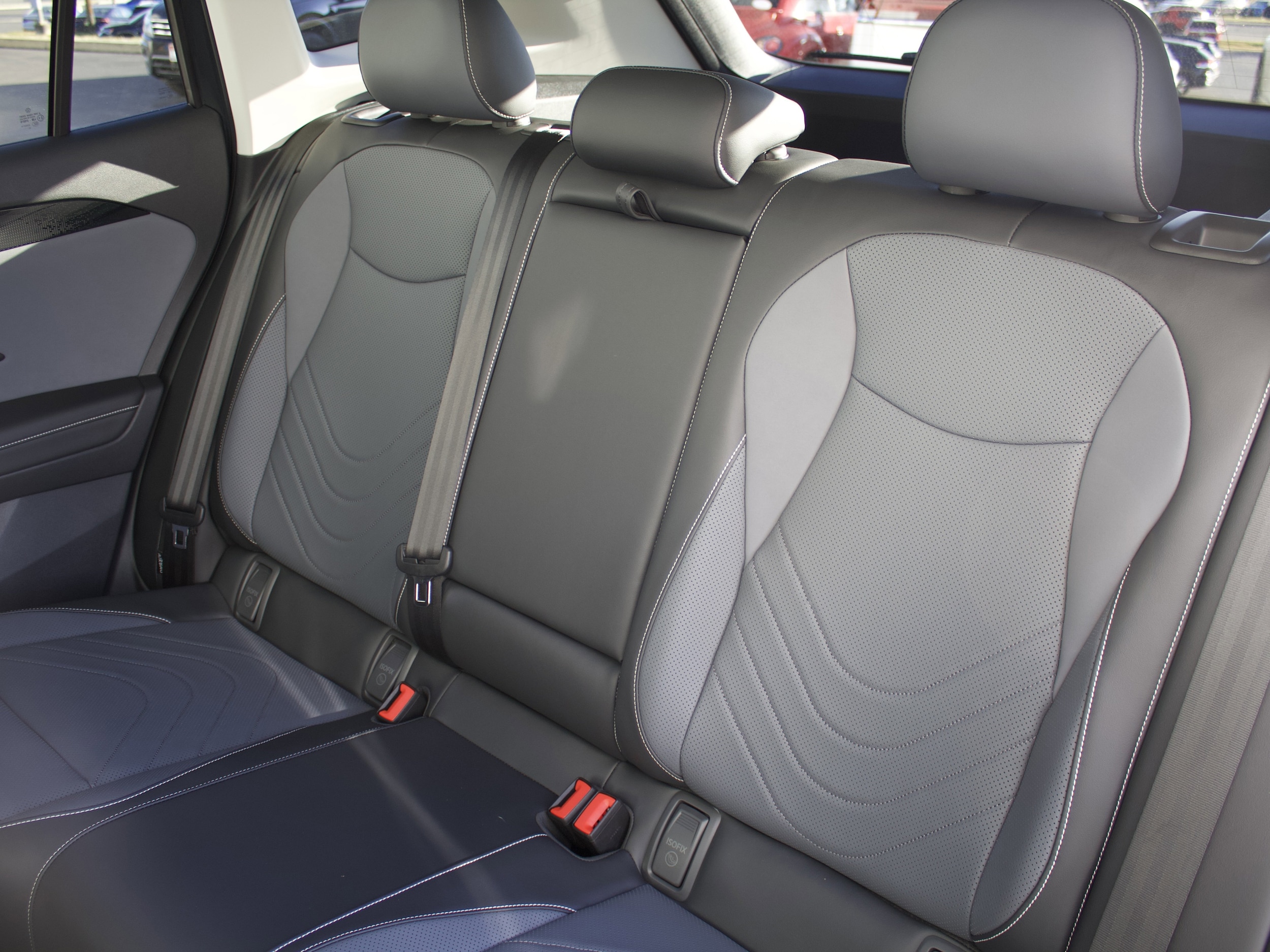 2026 Volkswagen Tiguan SE - Photo 29