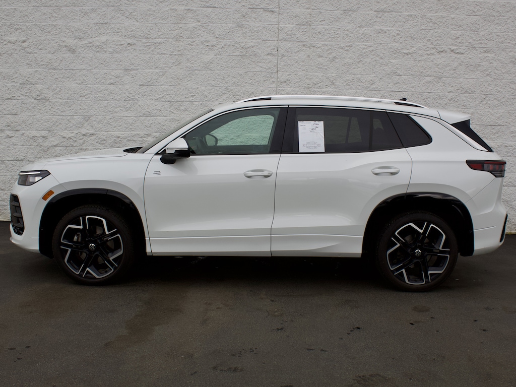 Used 2025 Volkswagen Tiguan 2.0T SEL R-Line SUV