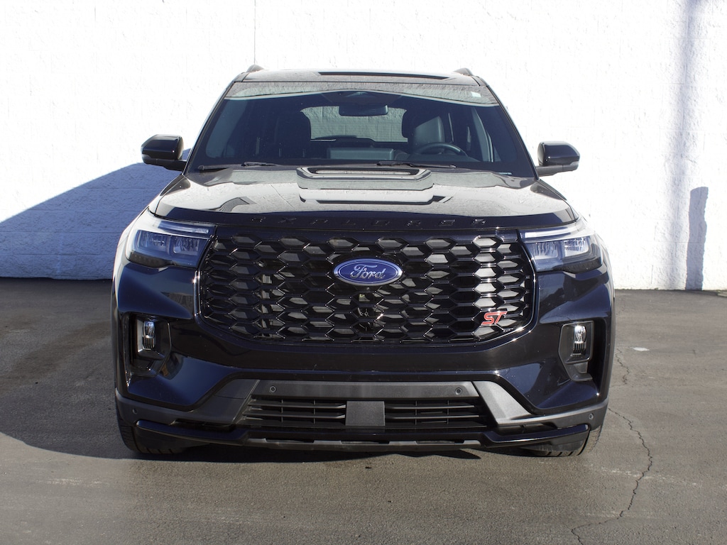 Used 2025 Ford Explorer ST SUV