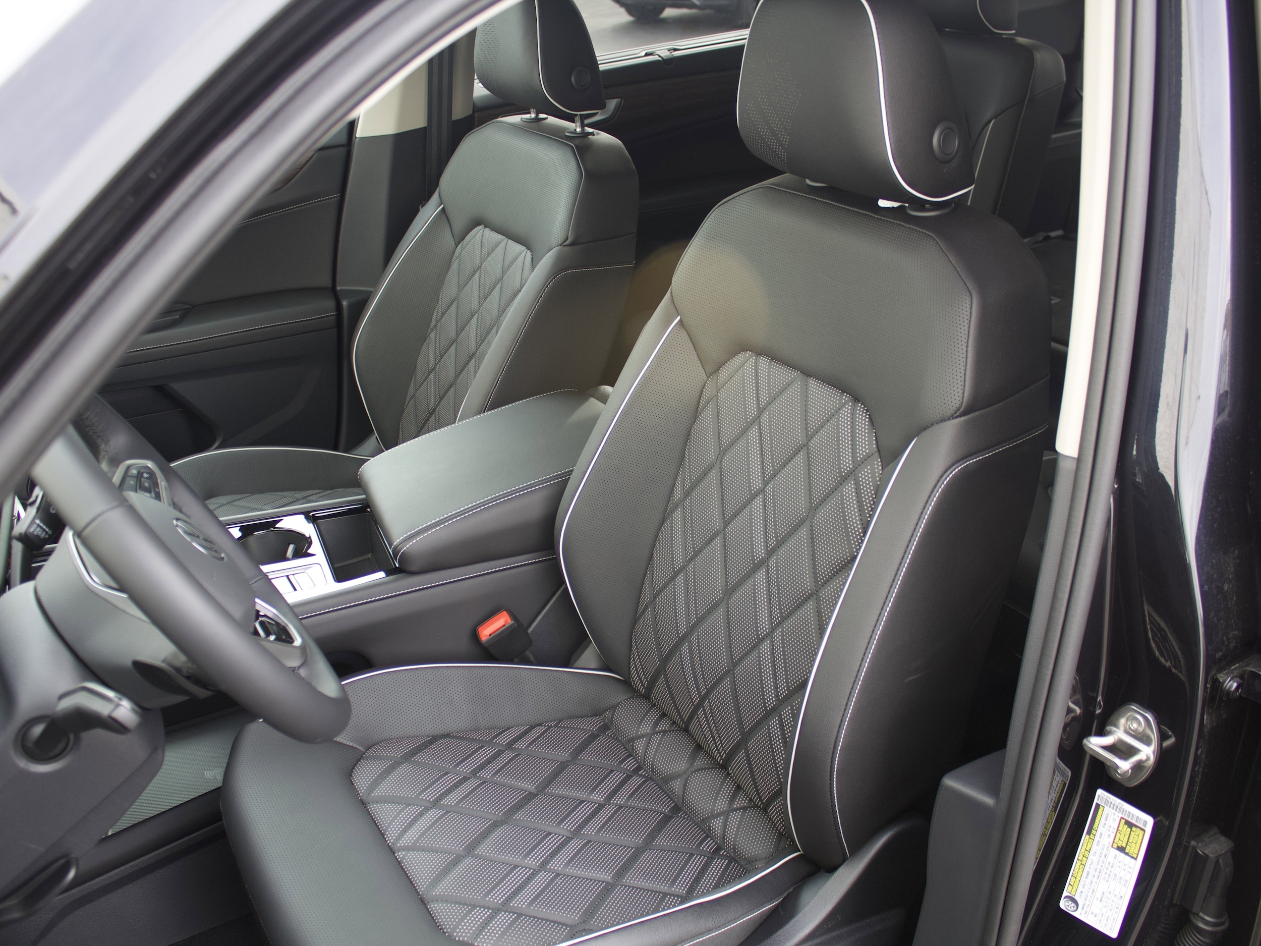 2026 Volkswagen Atlas SEL Premium R-Line - Photo 12