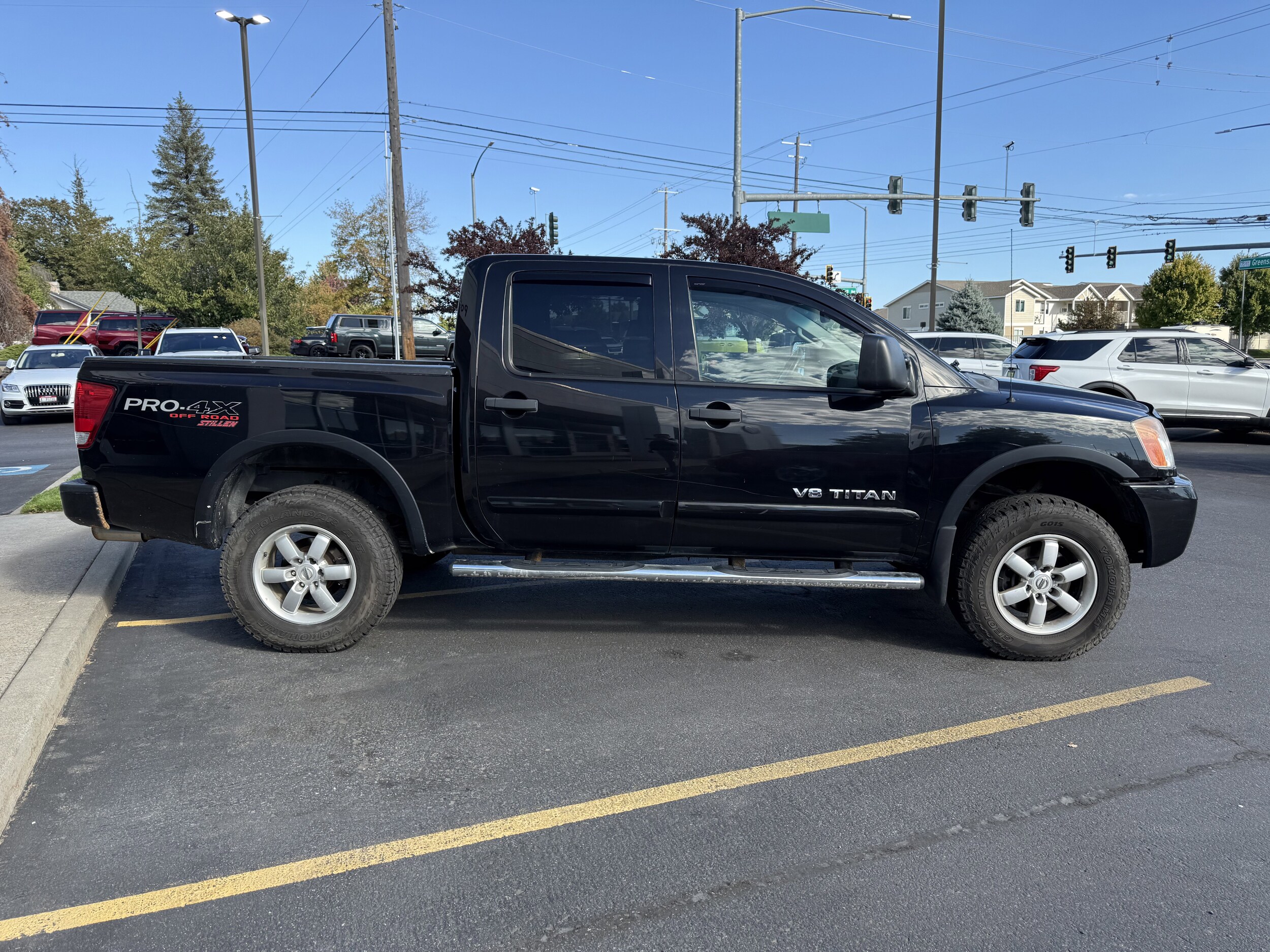 2012 Nissan Titan PRO-4X photo 3