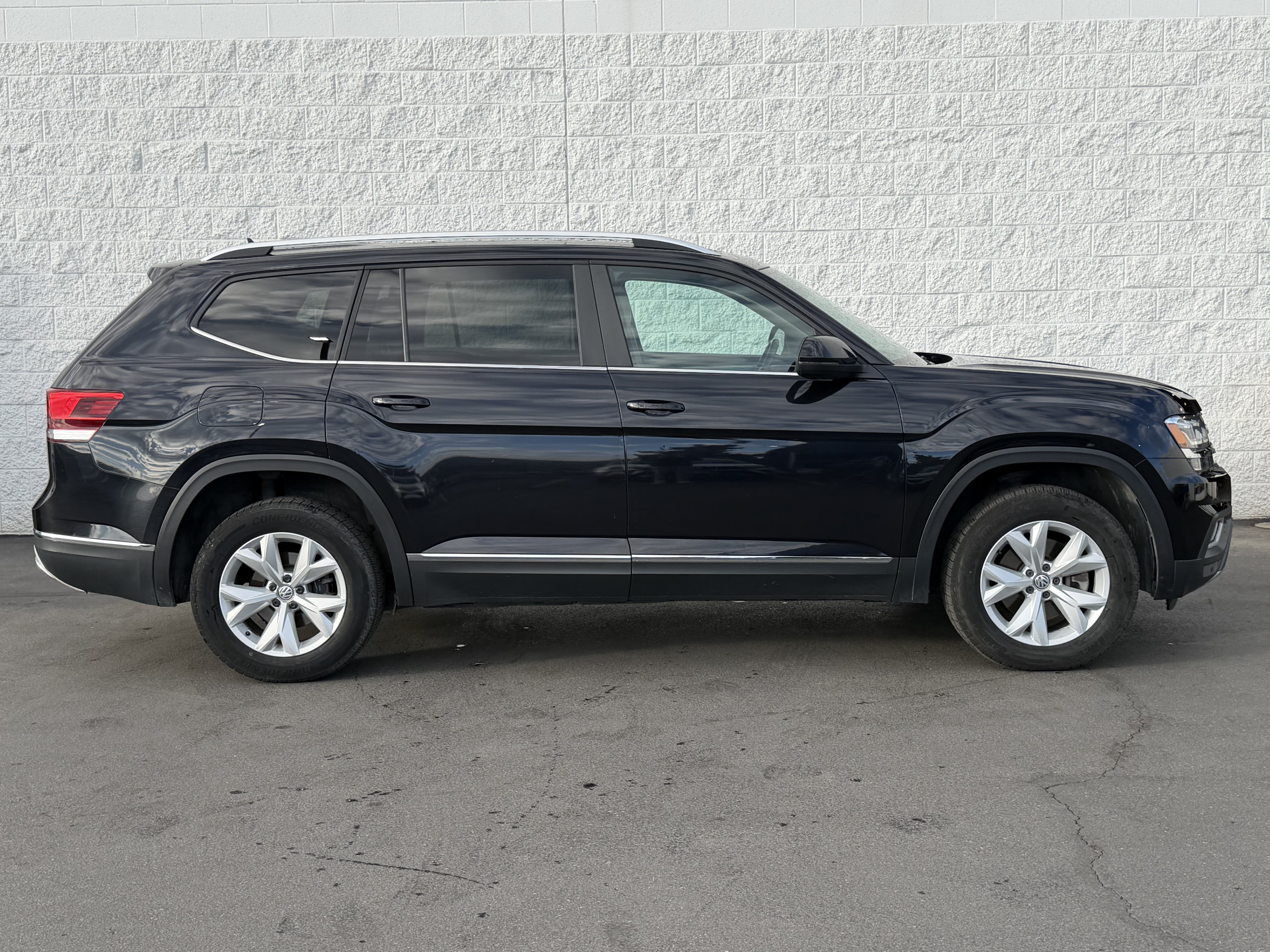 Used 2018 Volkswagen Atlas 3.6L V6 SEL 4MOTION SUV