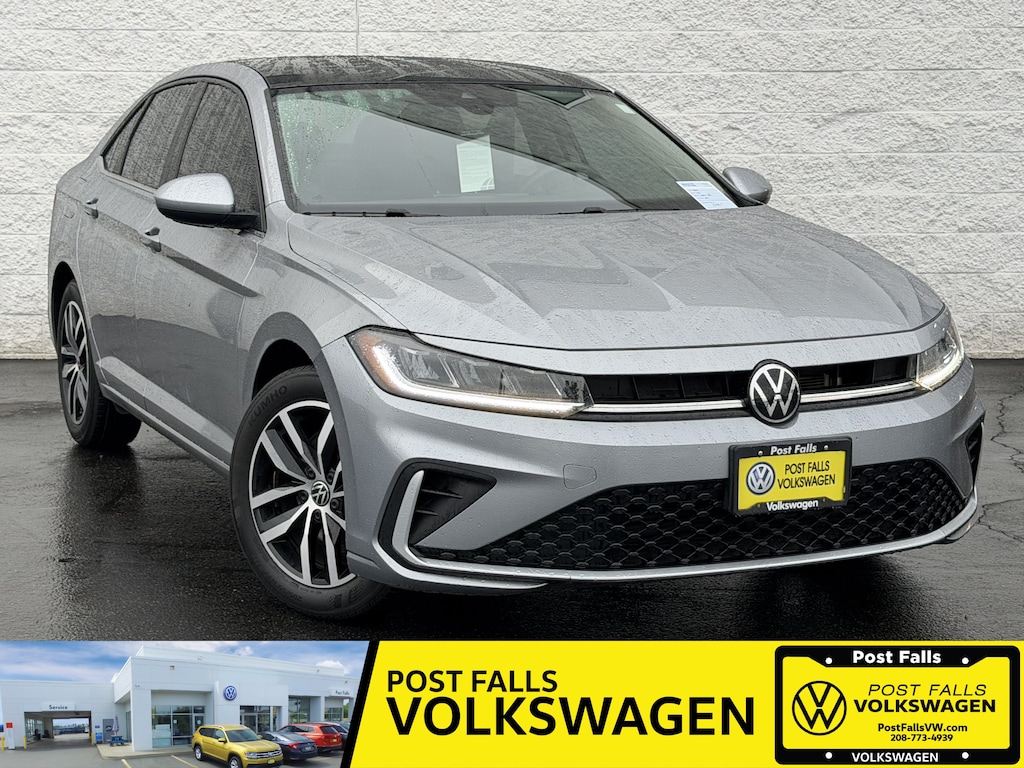 Used 2025 Volkswagen Jetta 1.5T SE Sedan
