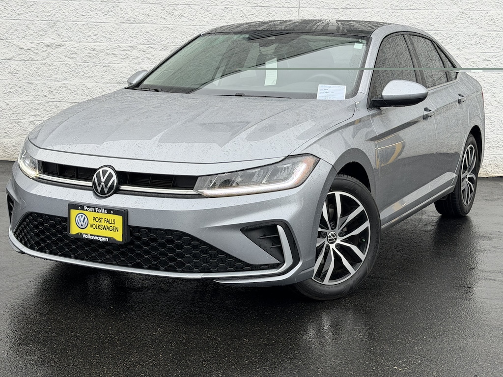 Used 2025 Volkswagen Jetta 1.5T SE Sedan