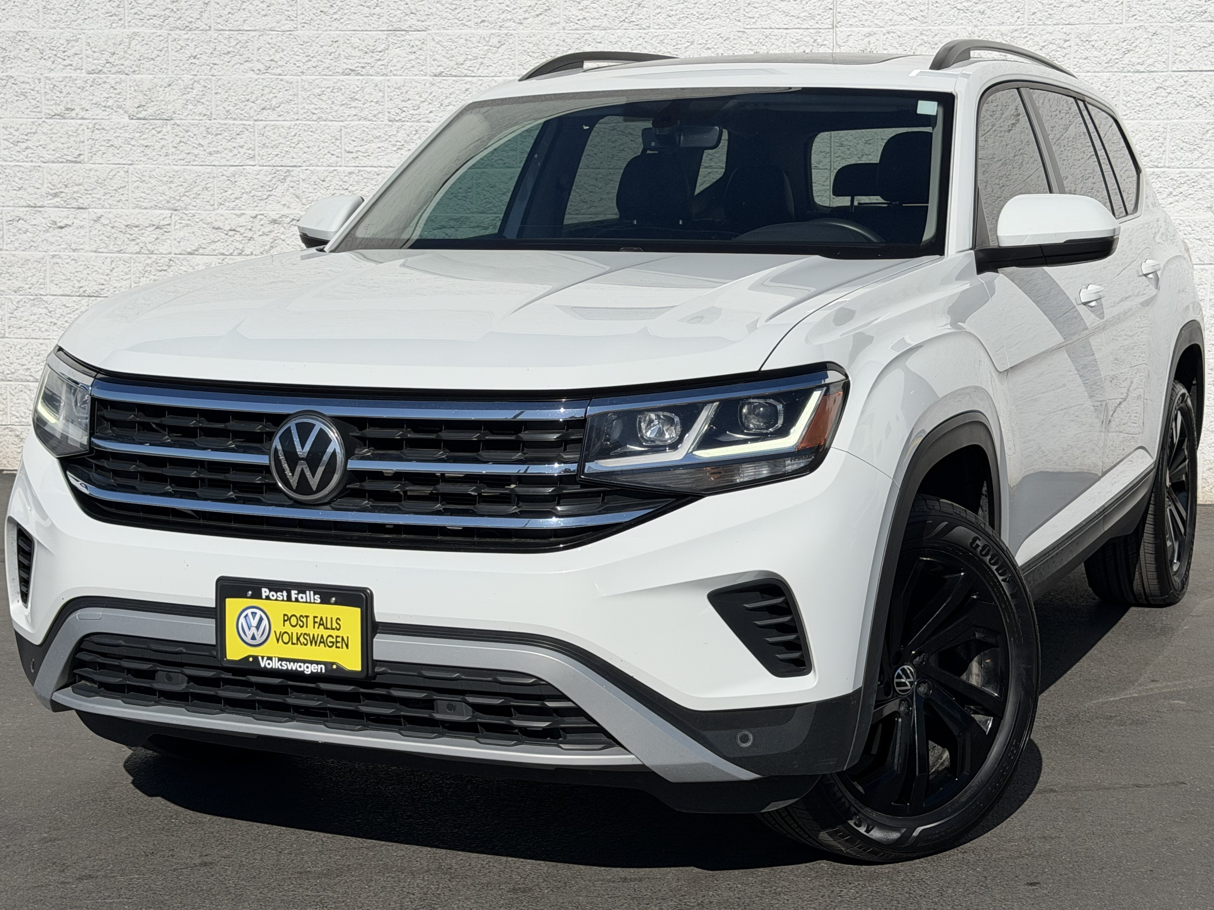 Used 2022 Volkswagen Atlas 2.0T SE w/Technology SUV