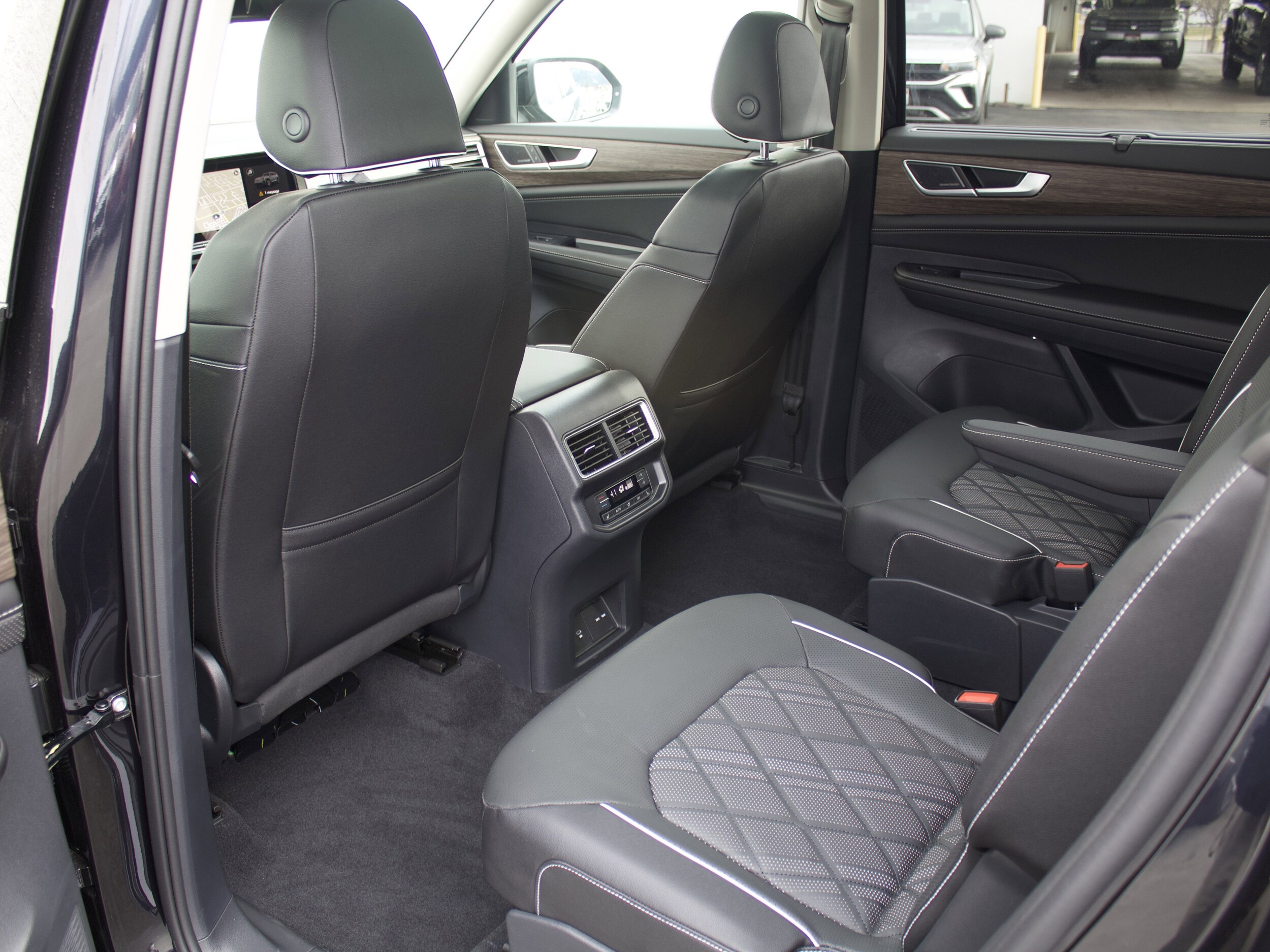 2026 Volkswagen Atlas SEL Premium R-Line - Photo 26