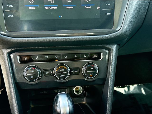 2021 Volkswagen Tiguan SE - Photo 15