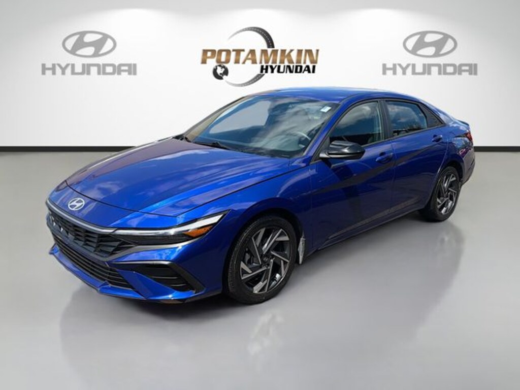 Certified 2025 Hyundai Elantra SEL Sport Sedan