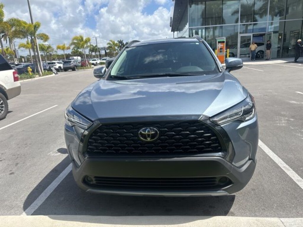 Used 2024 Toyota Corolla Cross LE SUV