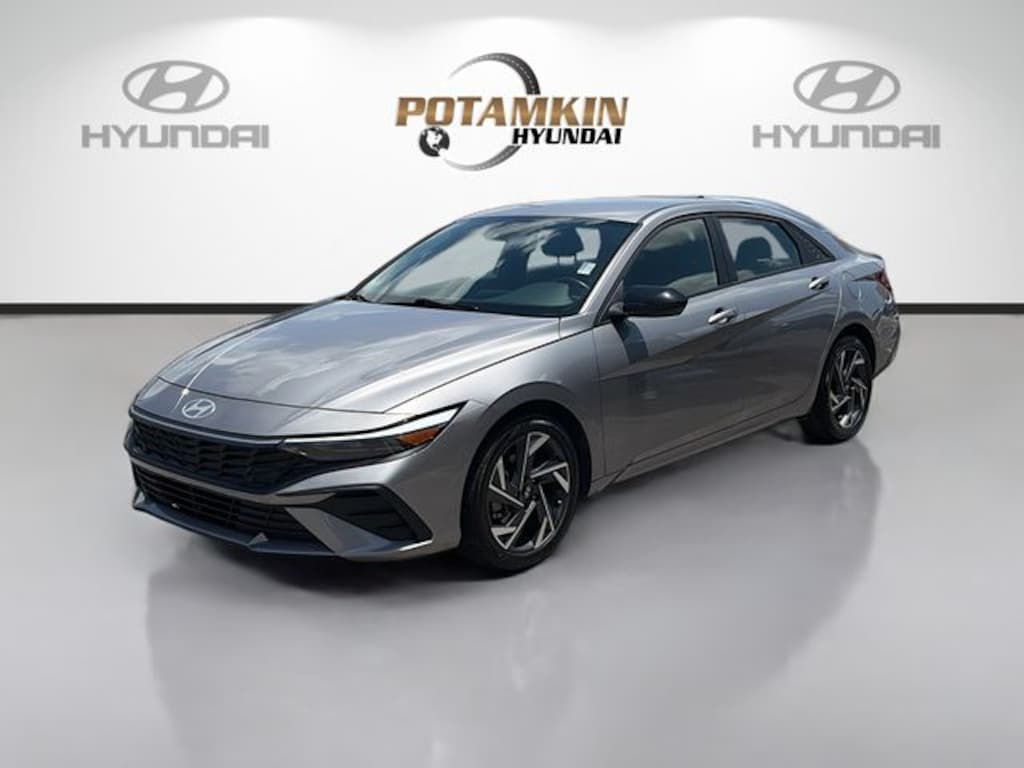 Certified 2025 Hyundai Elantra SEL Sport Sedan