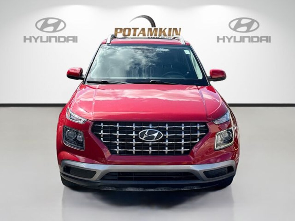 Used 2022 Hyundai Venue SEL SUV