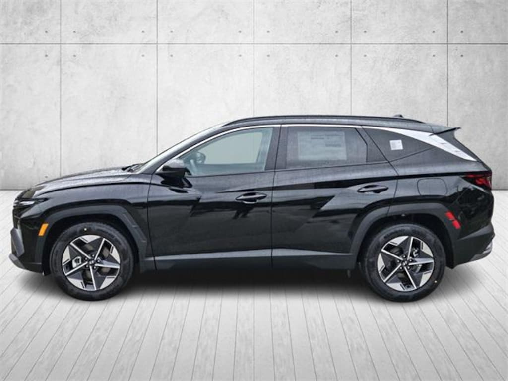 New 2026 Hyundai Tucson SEL Premium FWD SUV