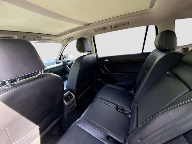 2021 Volkswagen Tiguan SE - Photo 23