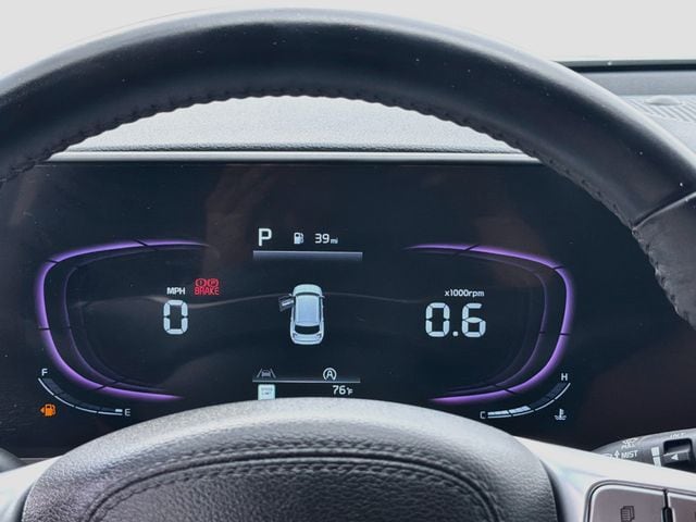 2025 Kia Telluride LX - Photo 12