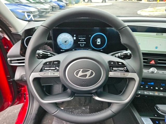 2025 Hyundai Elantra SEL - Photo 13