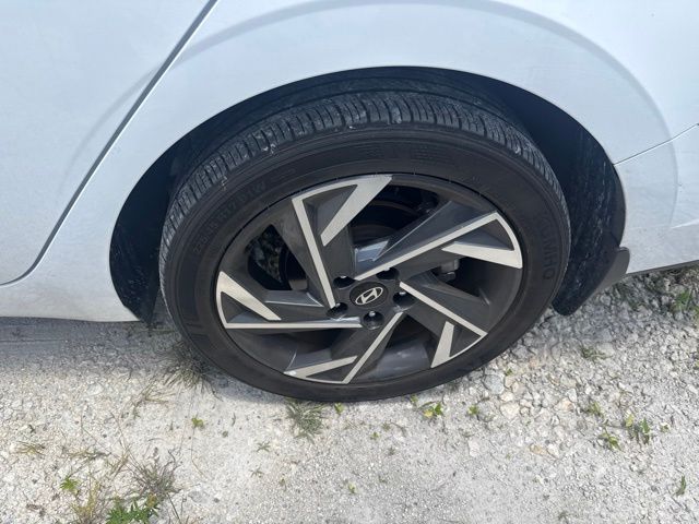 Photo 11