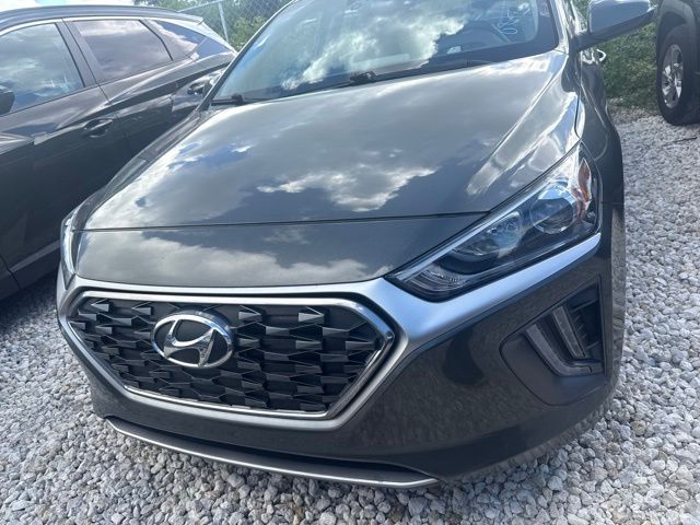 Used 2022 Hyundai Ioniq SE with VIN KMHC75LC4NU281548 for sale in Miami Lakes, FL