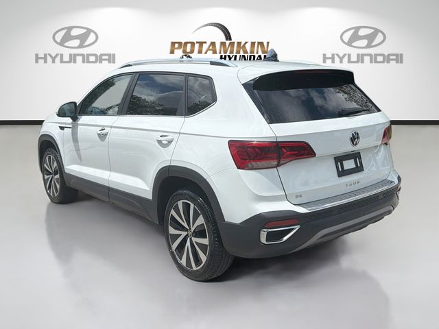 2023 Volkswagen Taos SE - Photo 7