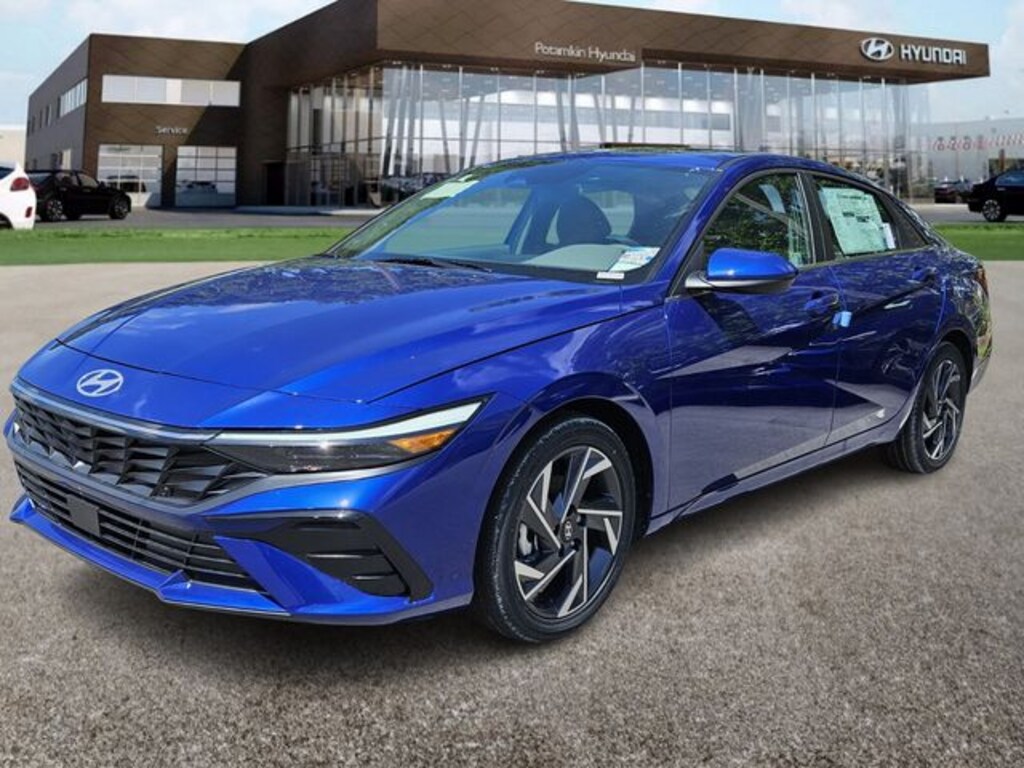 Certified 2025 Hyundai Elantra SEL Convenience Sedan