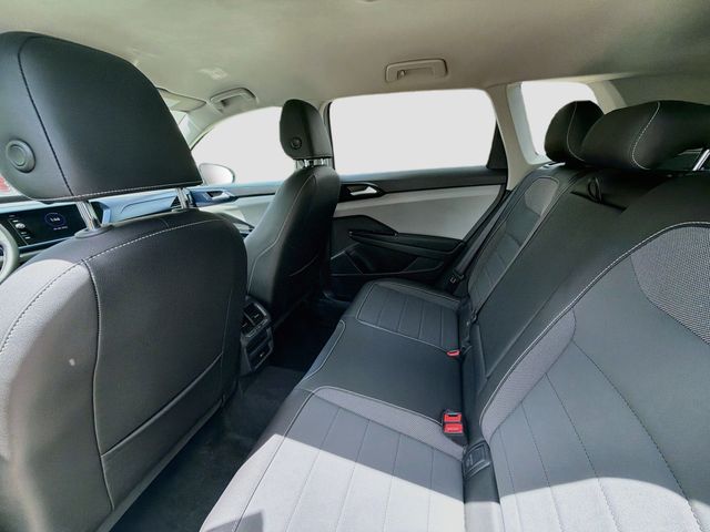 2023 Volkswagen Taos SE - Photo 22