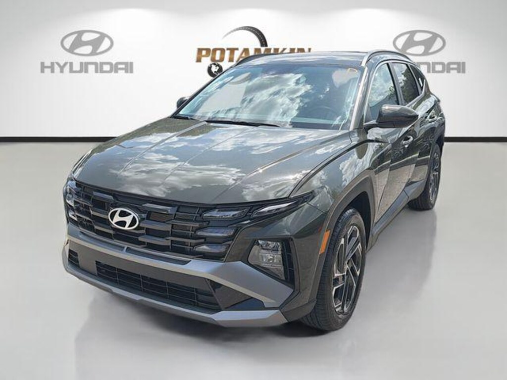 New 2026 Hyundai Tucson SEL Plus FWD SUV