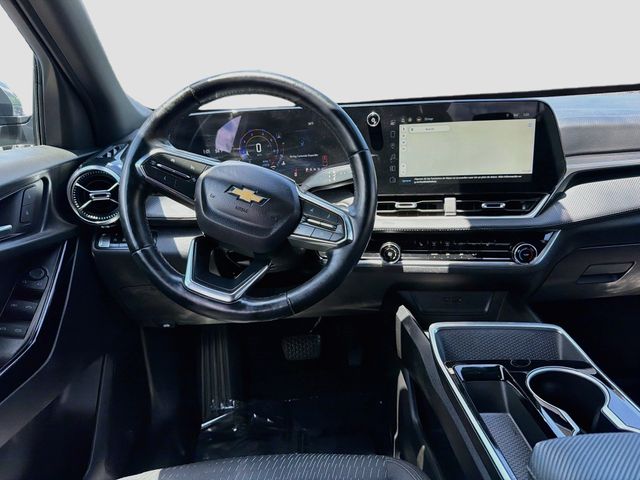 2025 Chevrolet Equinox LT - Photo 22