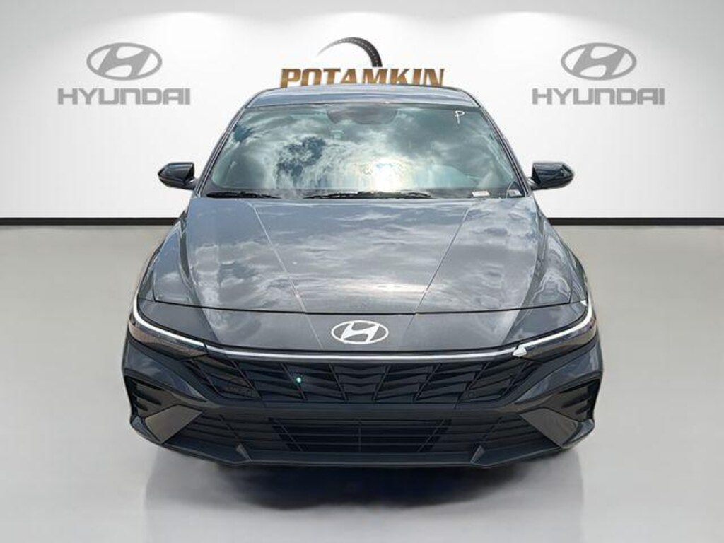 New 2026 Hyundai Elantra SEL Sport Sedan